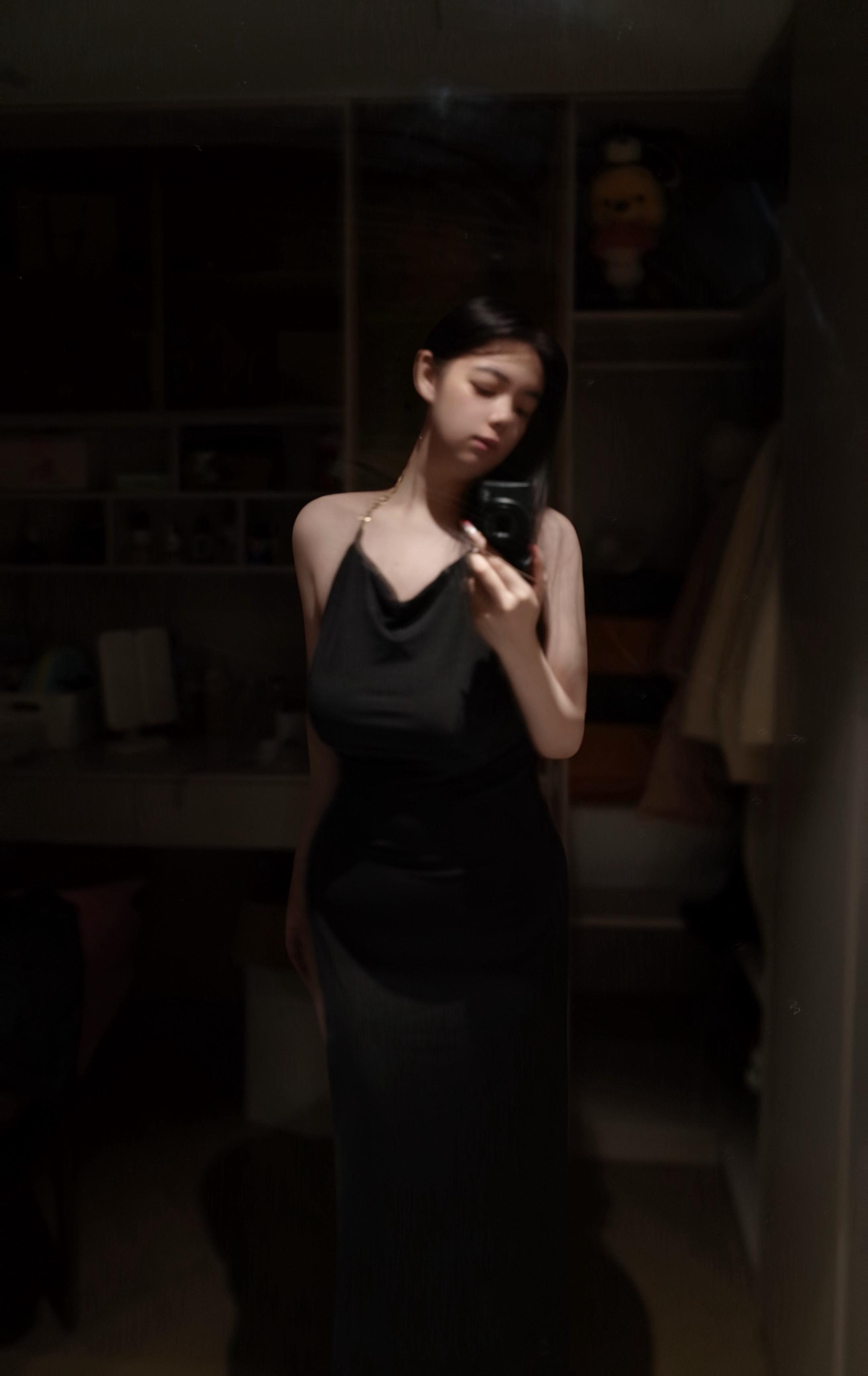 看不清的话还是模糊点好