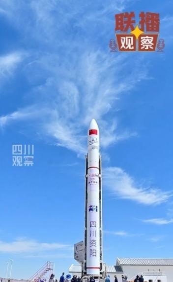 马斯克这下睡不着了！砸几百亿搞可回收火箭，就想独吞全球卫星发射生意。结果万万没想