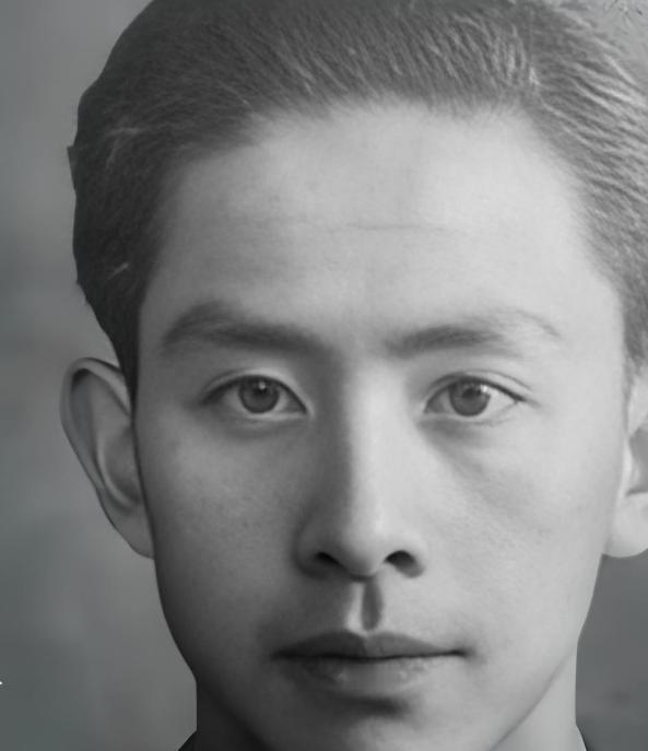 1948年，地下党员盛超群落入敌手。受尽酷刑后，他突然松口，交出一份12人的"暴