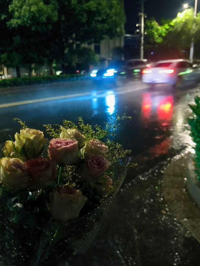 1.💐⌇𝐇𝐞𝐲 𝐉𝐮𝐧𝐞 ⃕ ˚🍃下一站，六月，是开始，是希望