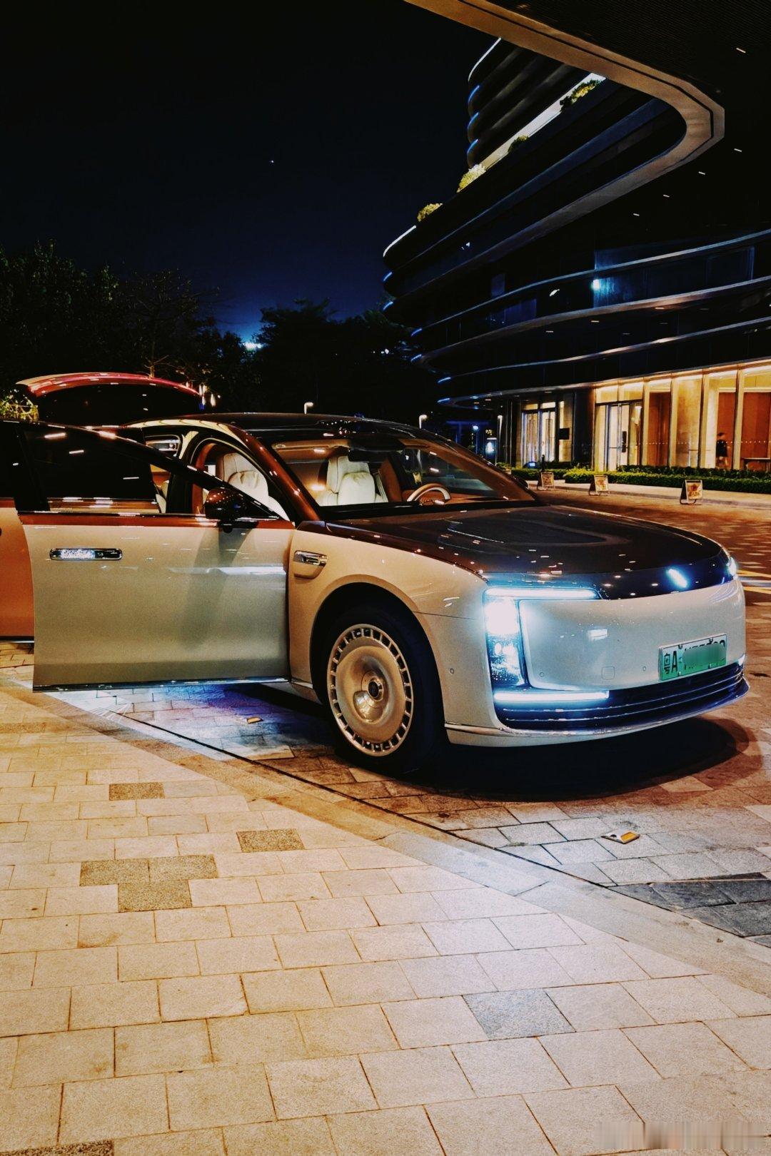 的尊界S800太帅了!大家看看我的气质能跟上么尊界s800