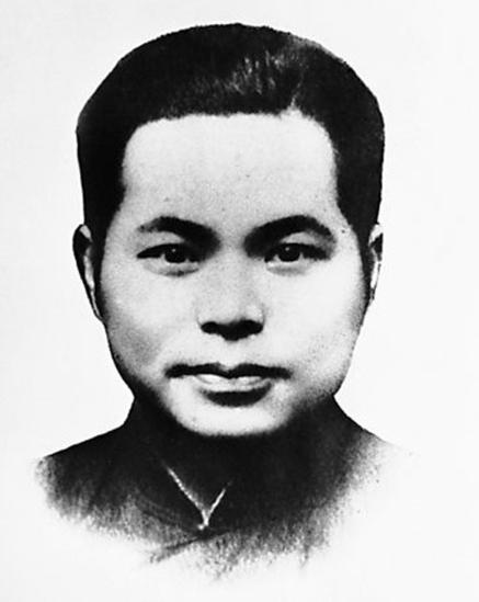 1947年，李政宣叛变，他供出了谢士炎，谢士炎被关进了北平监狱。特务头子谷正文前