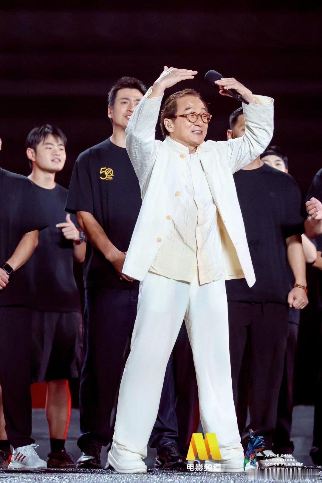 海来阿木成龙电影周演唱嘉宾海来阿木成龙电影周献唱不息海来阿木真的太会唱！成龙电影