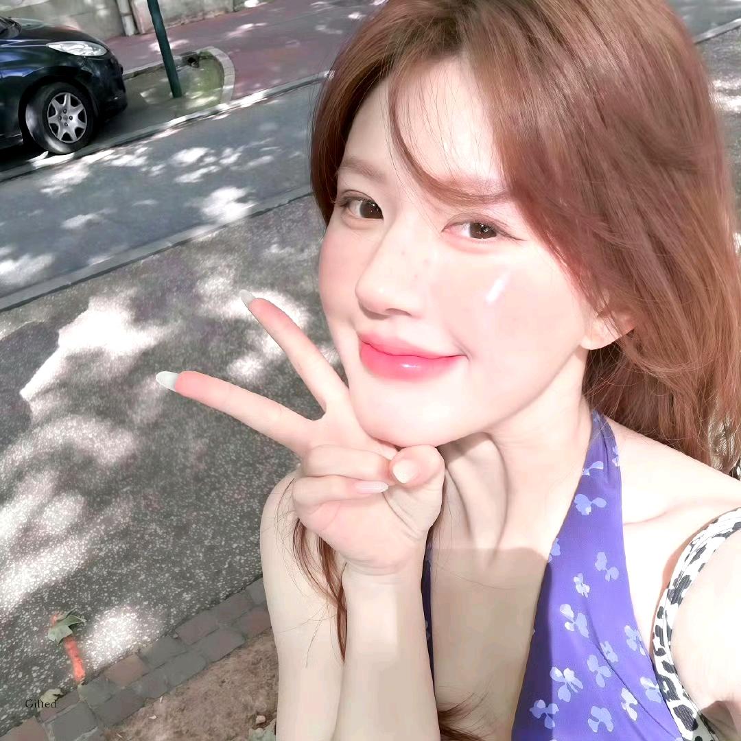 赵露思又表扬啦，张掖市妇女联合会发表感谢信！

她真是个人美心善的好姑娘，虽然自