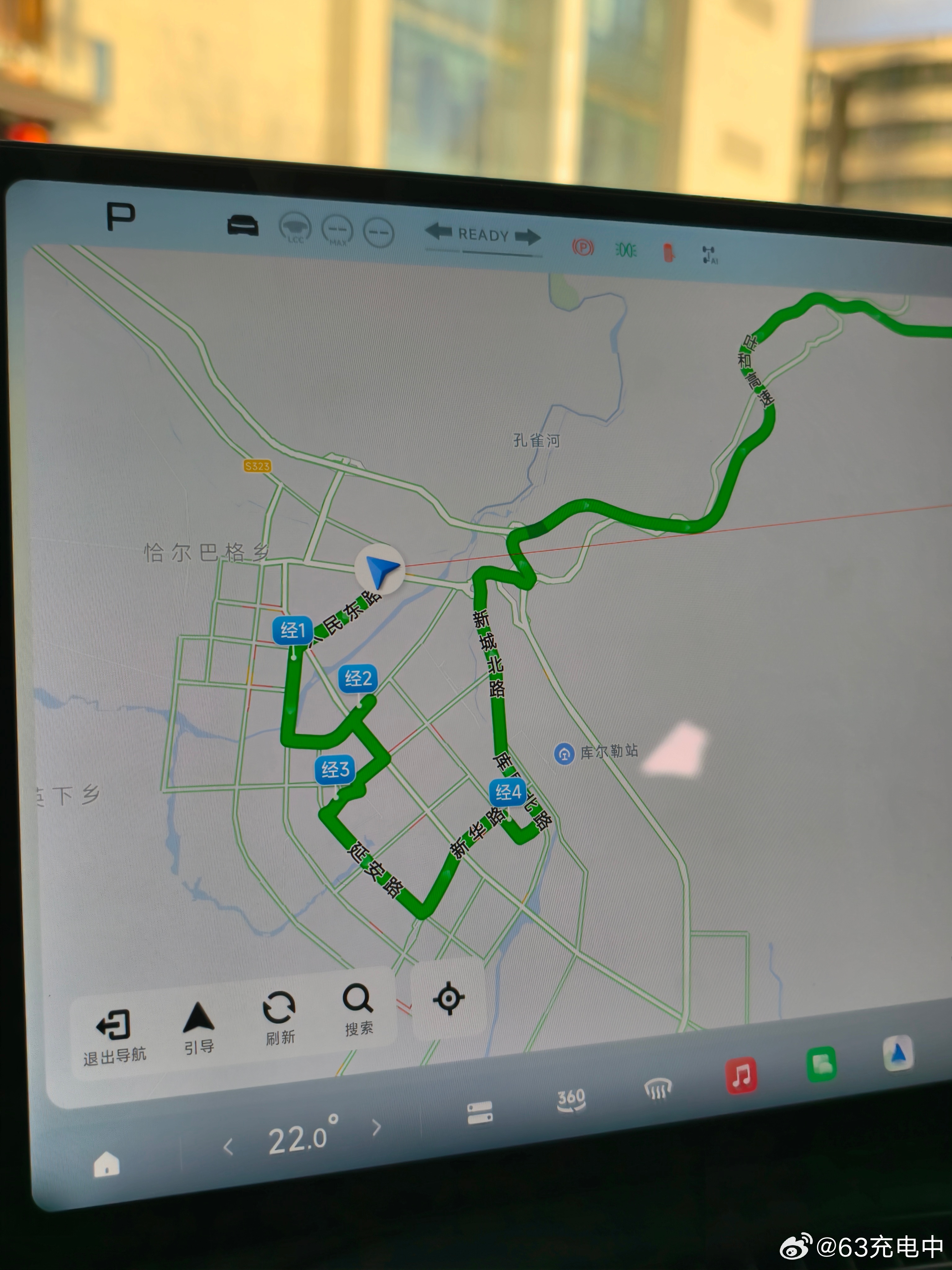 开了一上午车，今天上高速前特地多加了一些途径点，在库尔勒城区感受了一下 VLA 