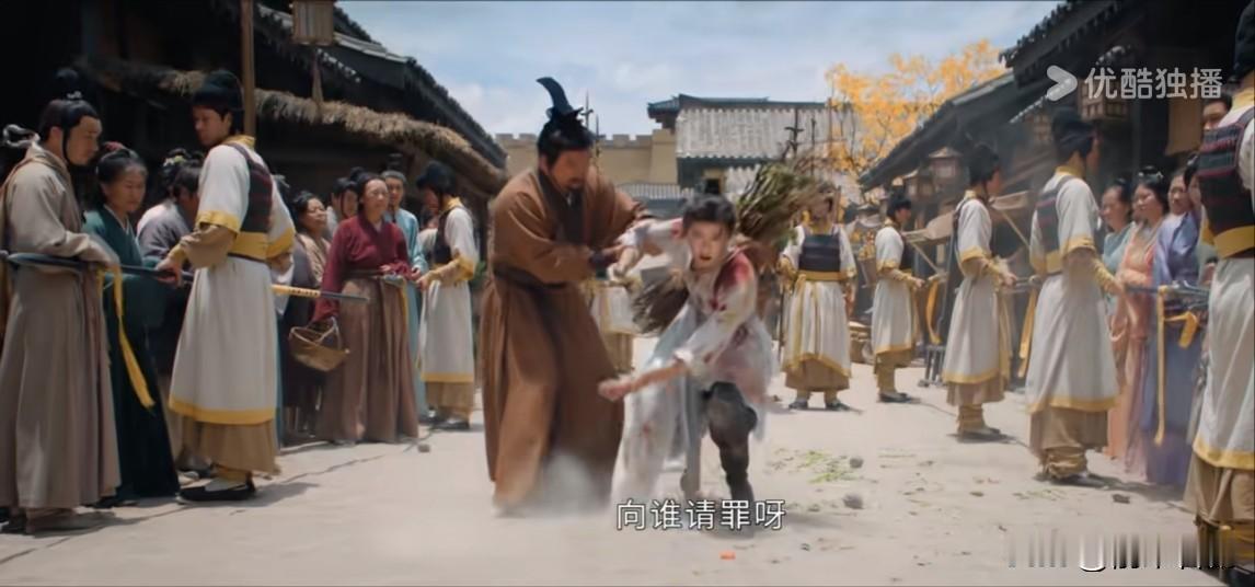 《翘楚》第14集预告：和朔漠的大战楚朝母亲战死，楚老将军也耗尽最后力气死在军营。