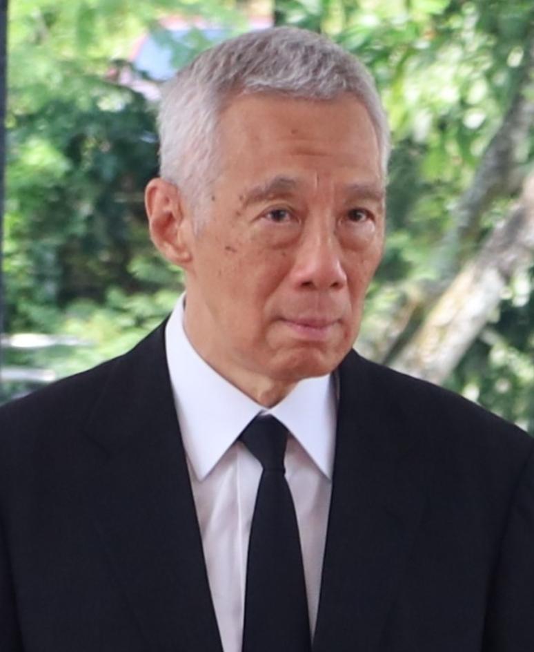 李显龙一席提醒，把新加坡华人圈搅得议论纷纷，他直言不讳地提醒国人，真正的新加坡人