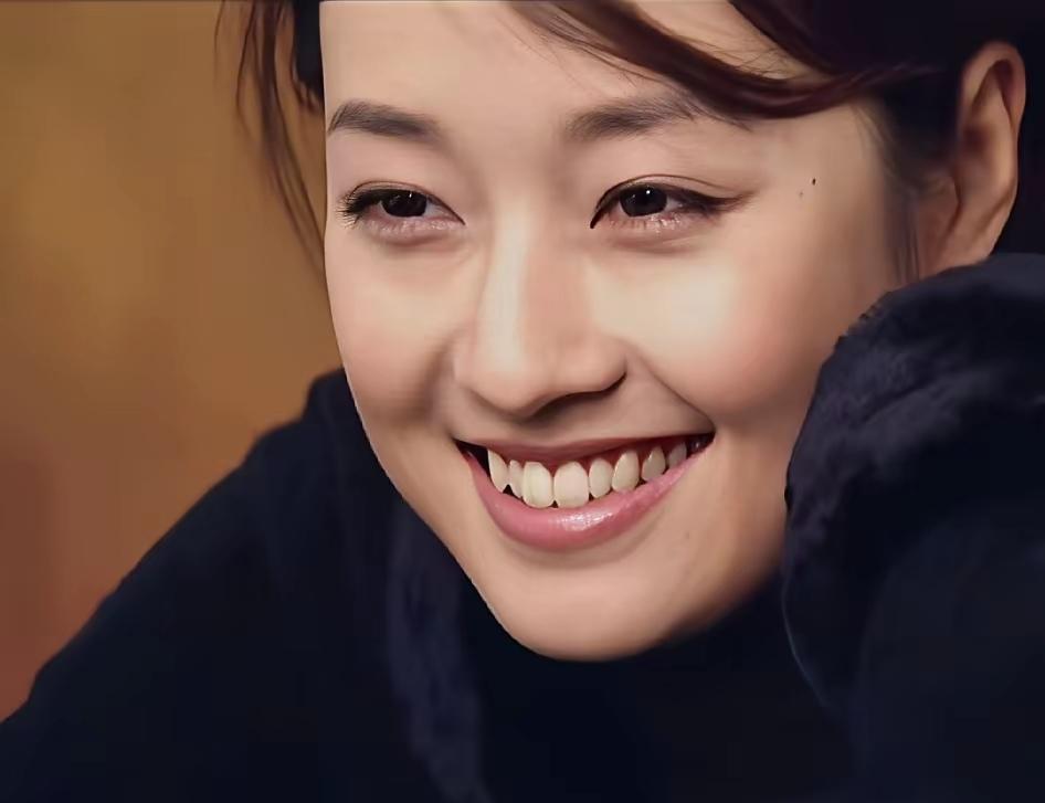 那个剧让她演罗子君真的是……一点也不合理。就那长相根本没有让贺涵心动的理由
出演
