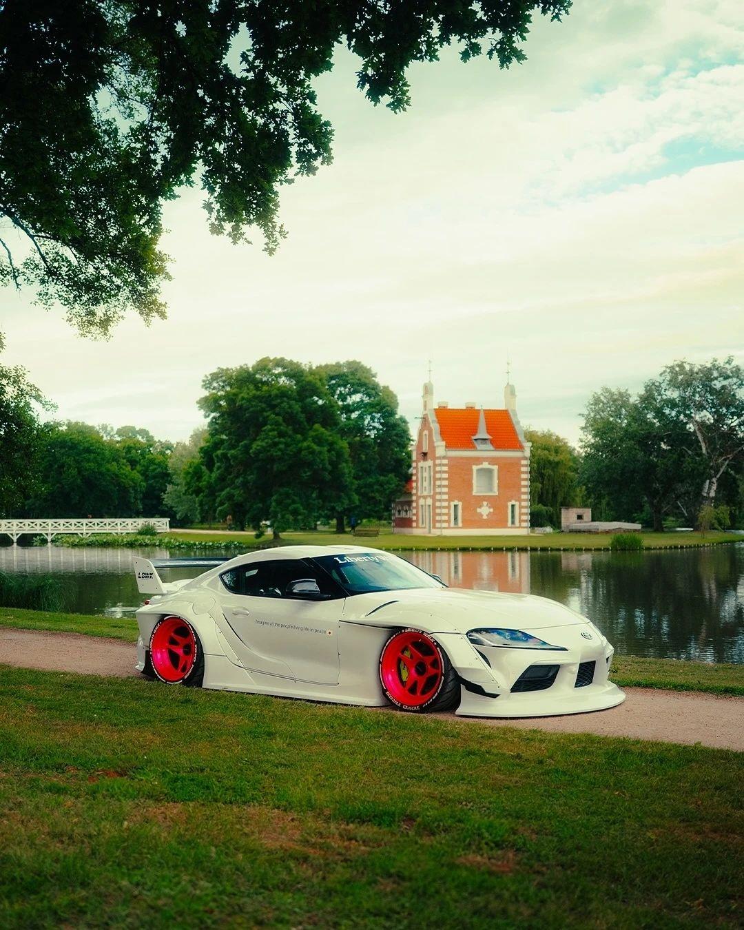 LibertyWalk 宽体丰田 Supra(A90)【来自懂车帝车友圈】