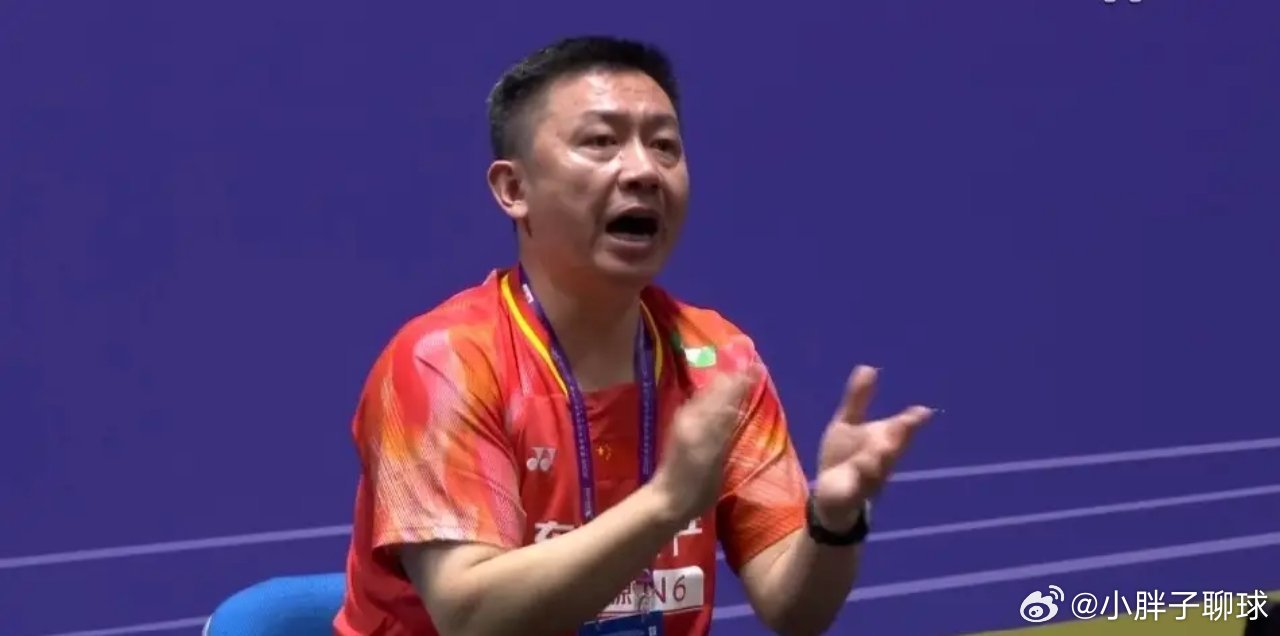 首轮开门红！拒绝爆冷，陈雨菲2-1仁平菜月强势晋级，逆转太提气2026年中国羽毛
