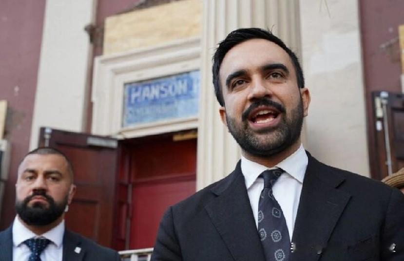 奥巴马在11月4日大选前致电曼达尼并称赞他的竞选团队。
纽约(路透社)——美国前