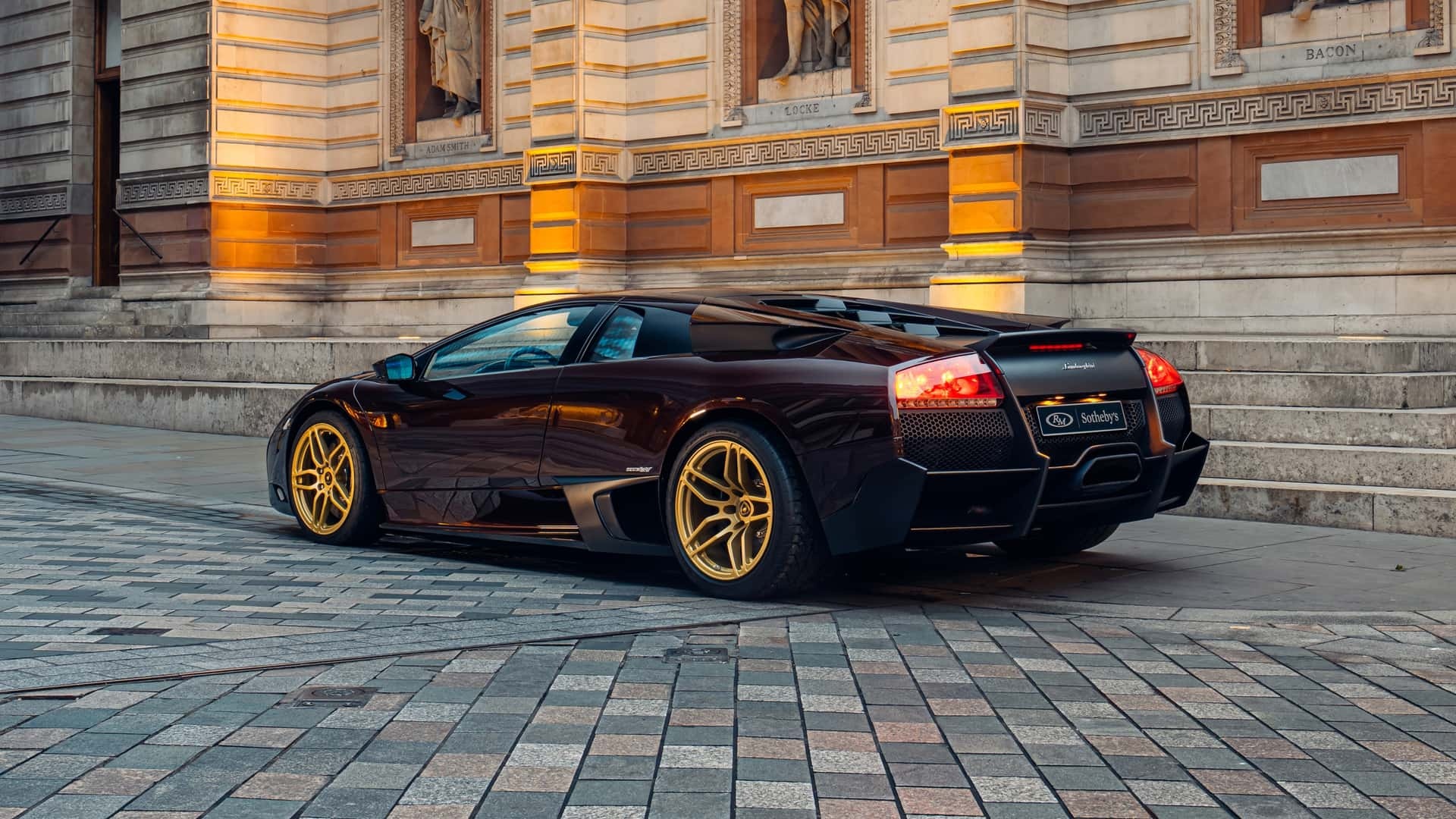 Lamborghini Murcielago LP670-4SV 