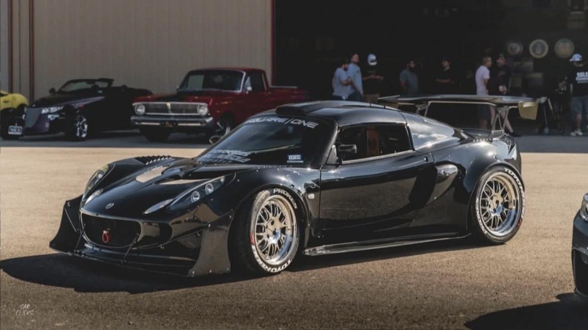 路特斯Elise诠释纯粹驾驶：没有中屏，空调选装，车身仅700公斤！用极致的轻量