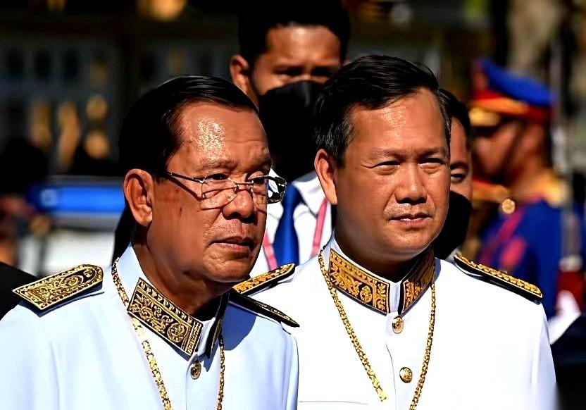 炮声一响，都去看热闹了。
但真正懂行的人，看的不是柬埔寨挨了多少炮弹，而是泰王他