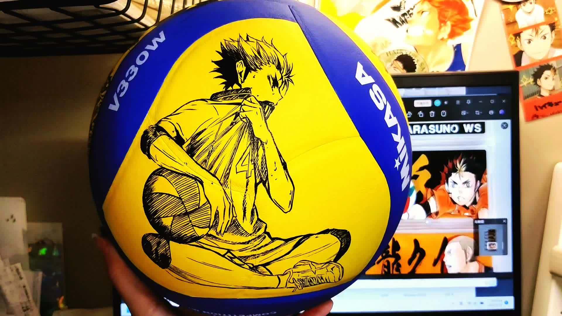 你们要的壁纸（其实是实拍的桌面来源未知）