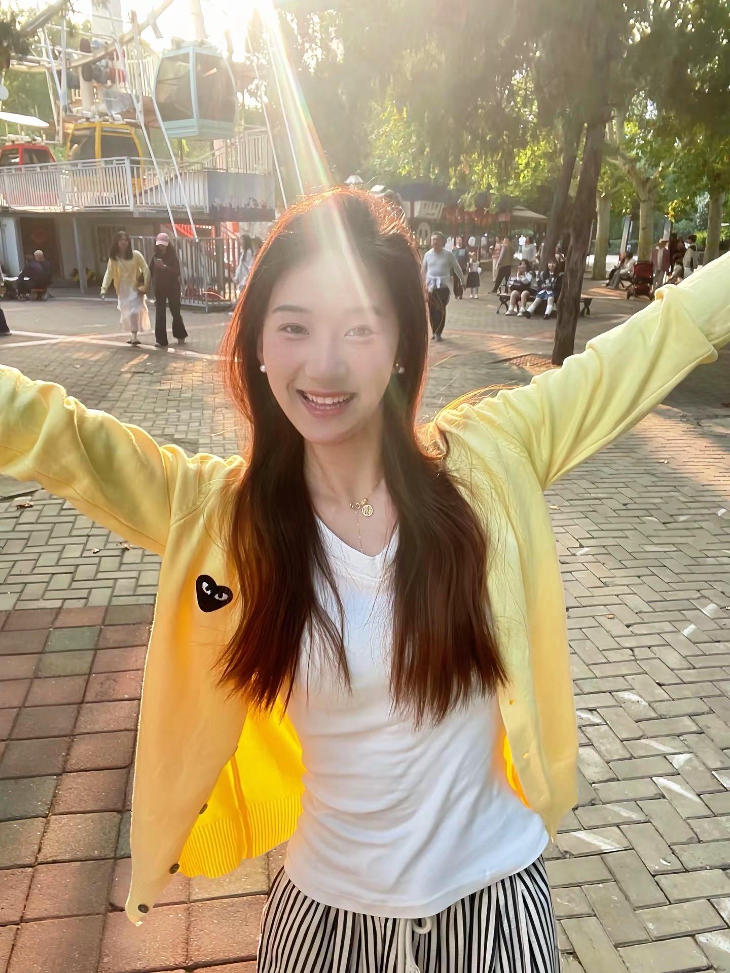 小姐 我这种傲人身材叫做自然美。