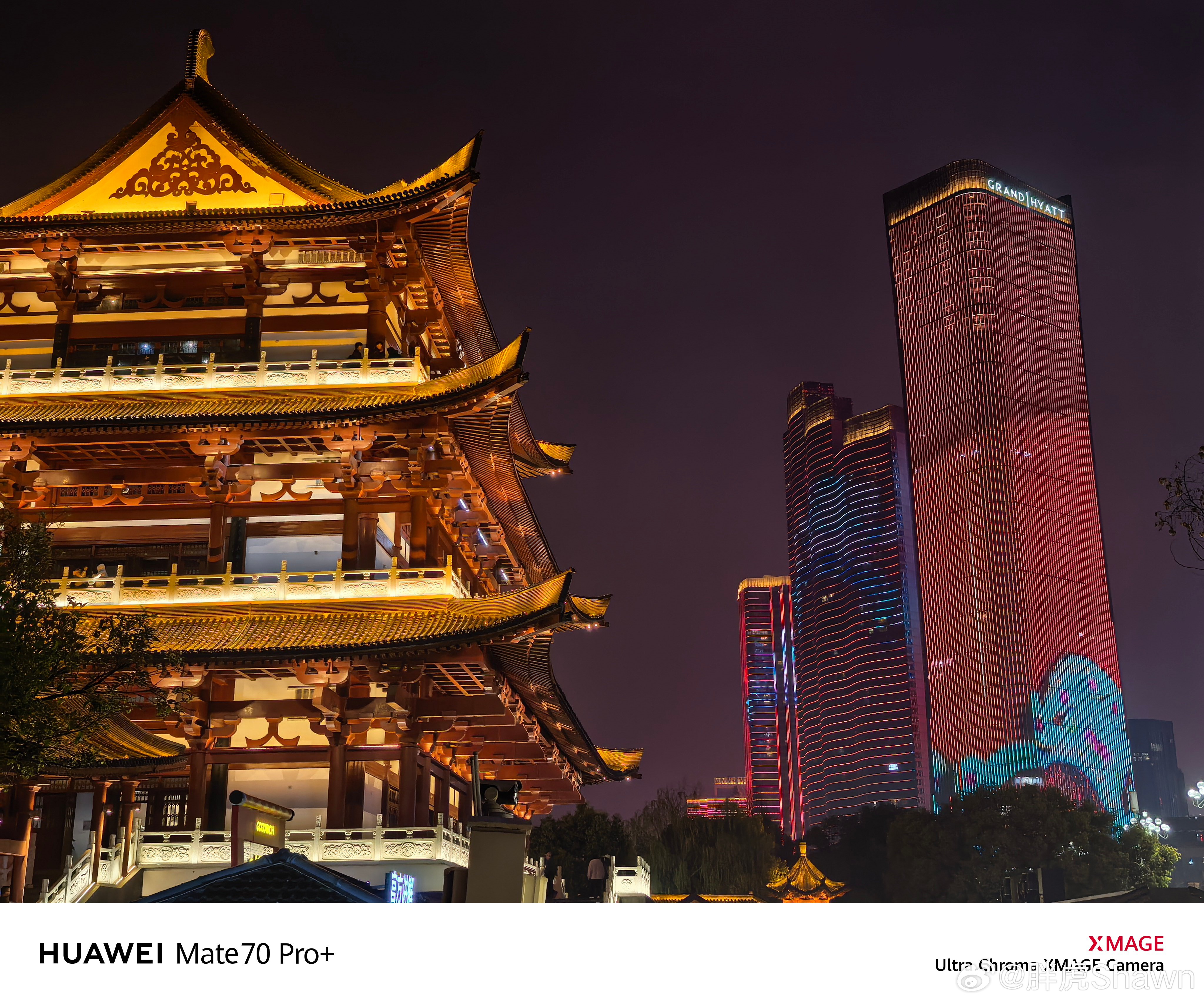 既然明天才工作，那么今天就来打个卡吧广场被推销，花了20块拍的照片，兄弟们来看看