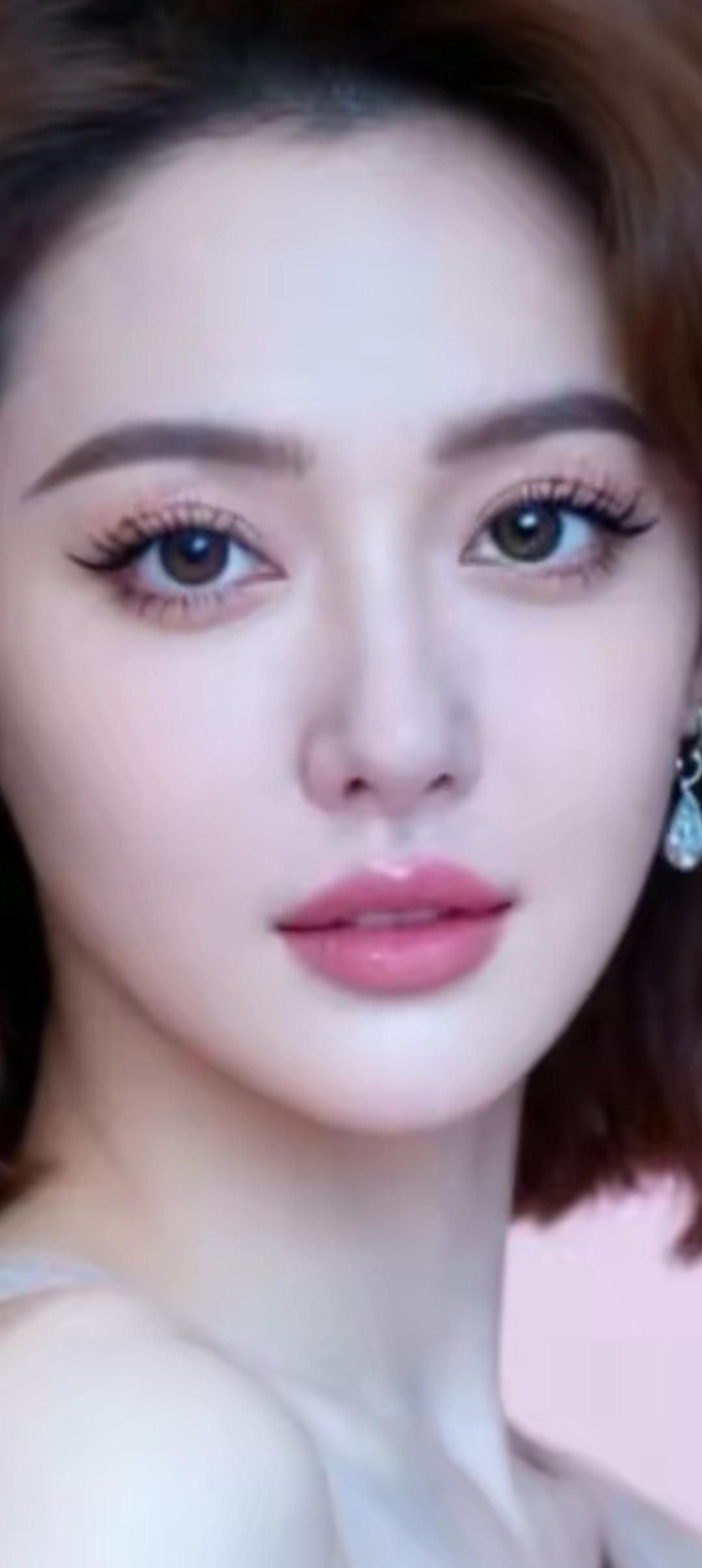 甜美少女风，粉嫩妆容，温柔可人