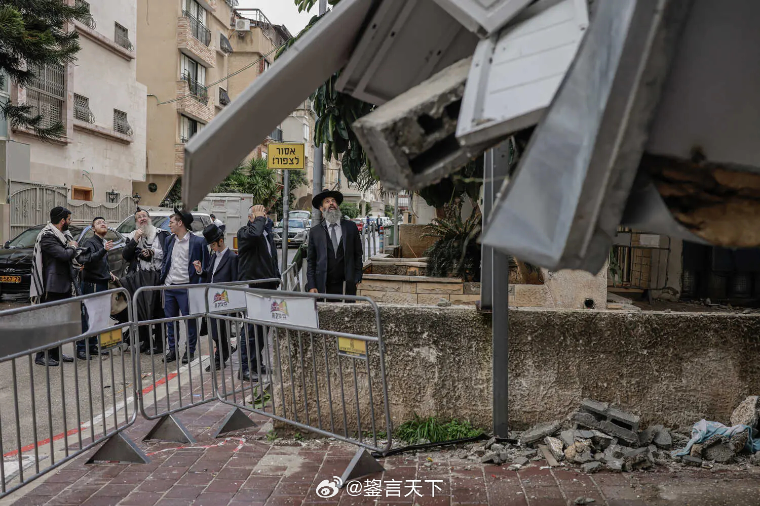 3/25伊朗战争新动向 纽约时报报道指出，美国在推动与伊朗的外交接触的同时，继续