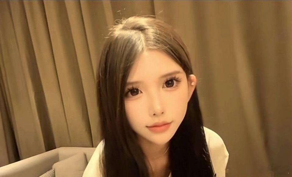 福建20岁女网红疑似腿被打断丢弃，状况甚惨，流浪在柬埔寨街头…