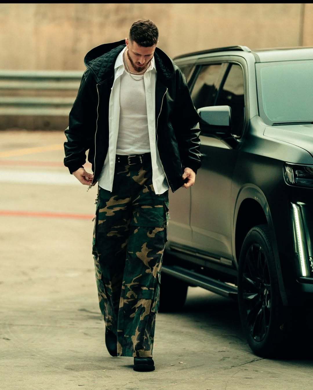 哈腾感恩节晒近照⚡雷霆雷霆10连胜亚历山大强的离谱