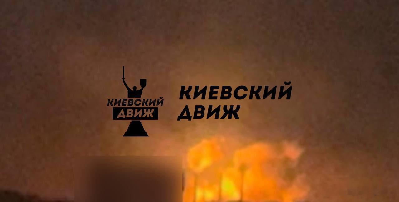 俄乌冲突 稍早前遭到两枚“锆石”打击的目标基辅地区，纳利瓦伊基夫卡村附近，连接里