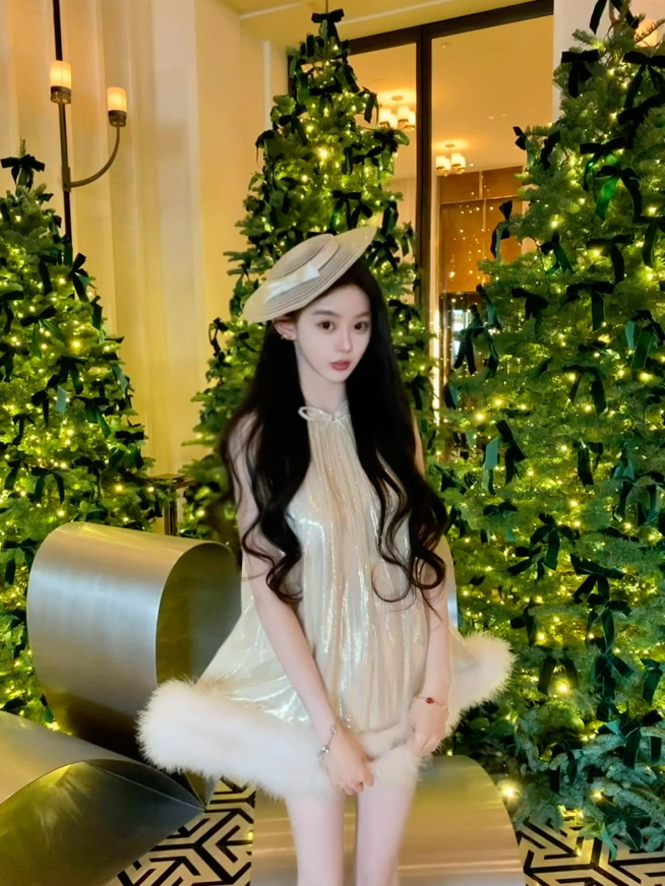 🎄* 𝑹𝒐𝒎𝒂𝒏𝒕𝒊𝒄 𝑫𝒆𝒄𝒆𝒎𝒃𝒆𝒓