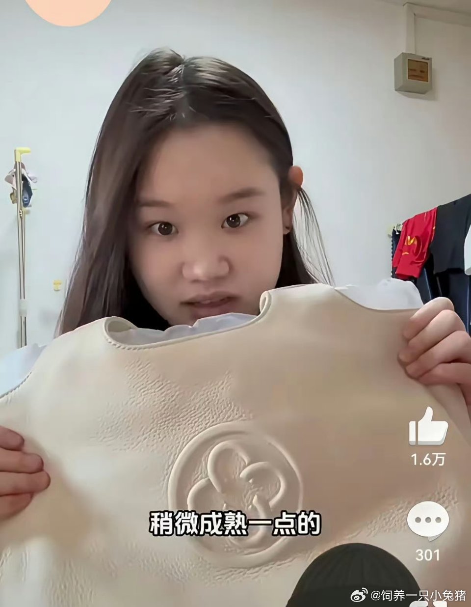 张家齐在退役前的三个月，还开开心心陪妈妈在北京看房，夸妈妈眼光好，几个月后，她却