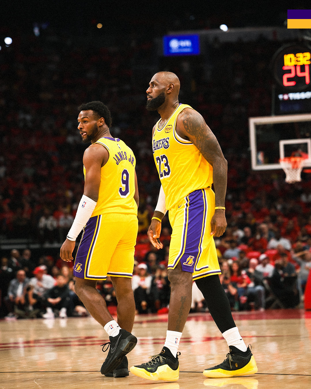 场上的两个詹姆斯都有点疯狂🤯火箭vs湖人 詹姆斯布朗尼空接 布朗尼季后赛生涯首