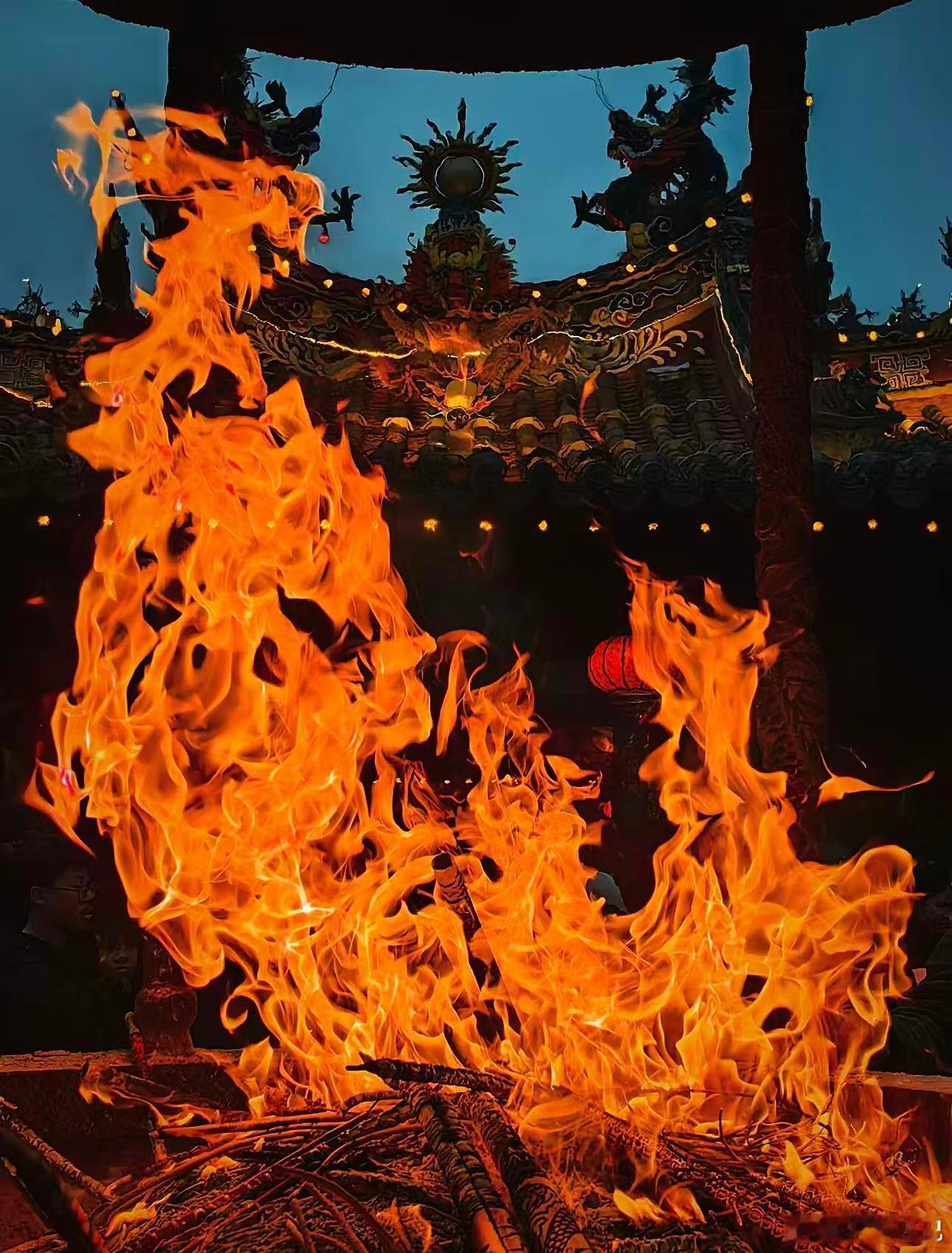过情关最简单的办法：好好睡觉，好好生活，去爱更值得的人[祈祷] ​​​