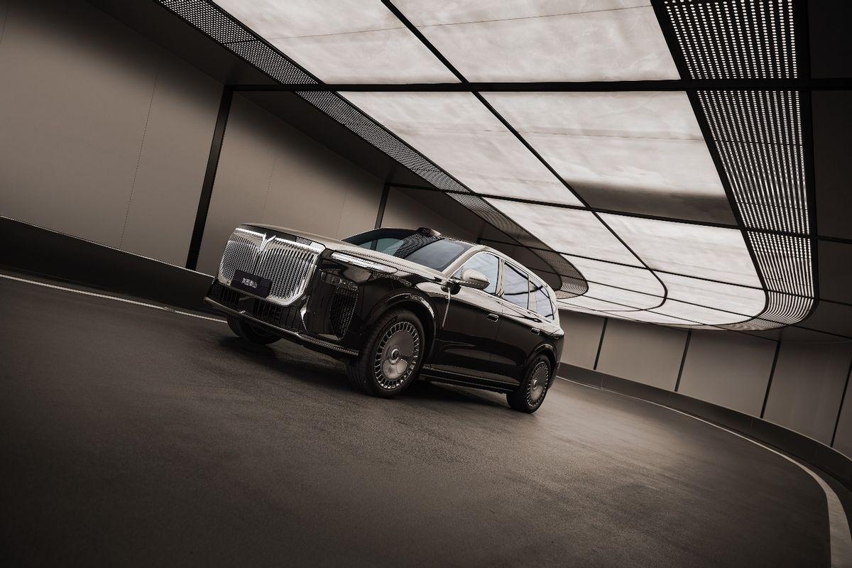 岚图泰山或45万叫板问界M9！邵明峰放言：中国旗舰SUV只看这两家


岚图泰山