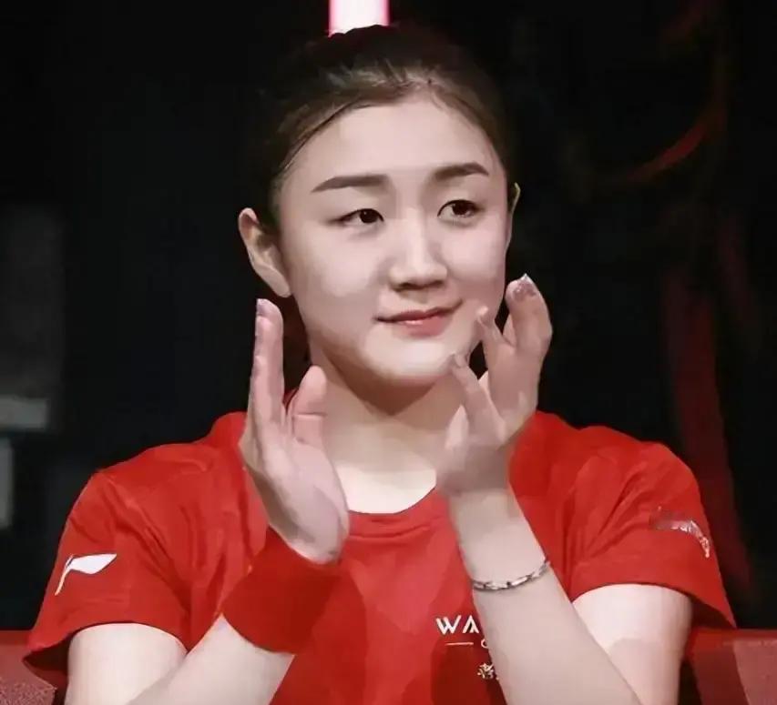 孙颖莎一天三场，七个钟头连轴转，脚扭了直接退赛。
 
王楚钦腰顶不住，也跟着撤。