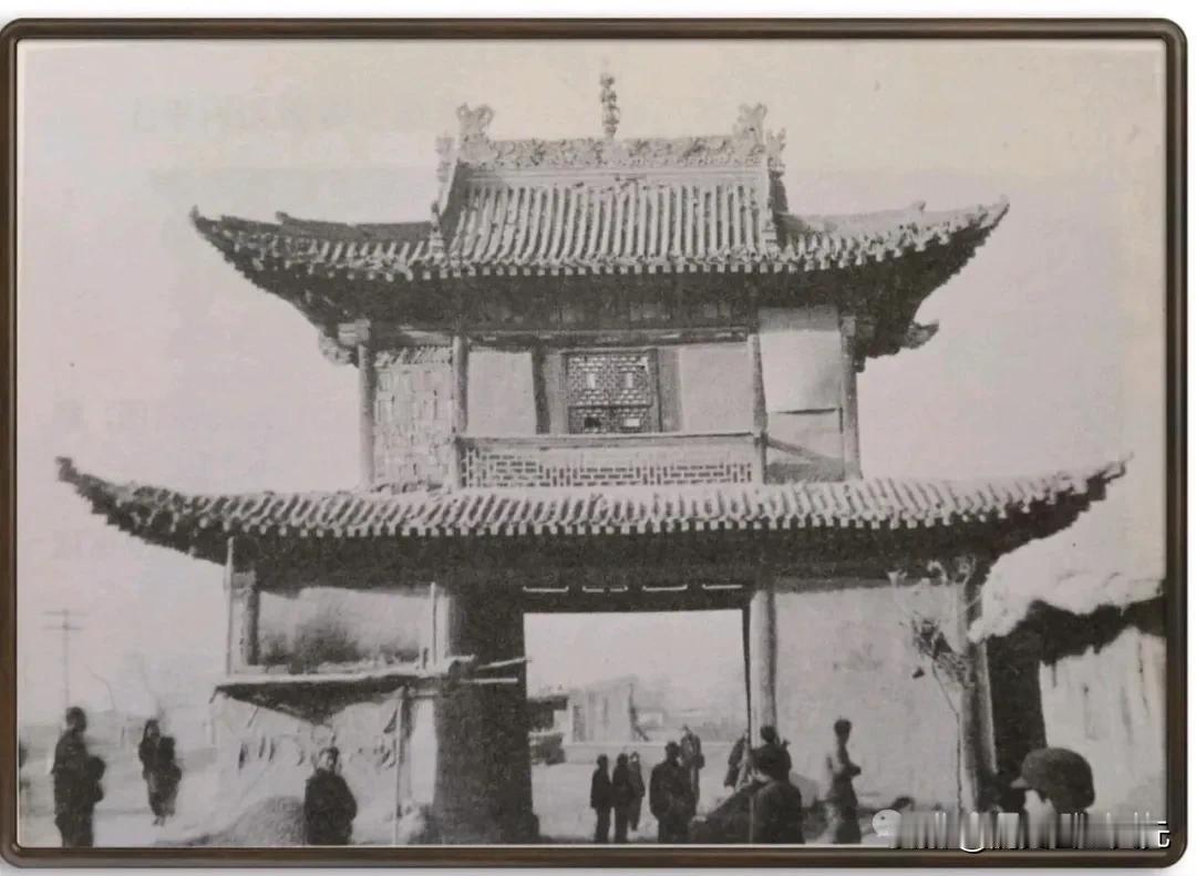 兰州的广东义园，专门安葬广东人的公墓区，如今还在吗？
 
      兰州店子街