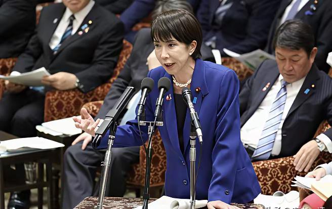 别跟日本玩文的！
他们文化水平浅，听不懂，
薛剑总领事一句“砍脏头”，
他们立刻