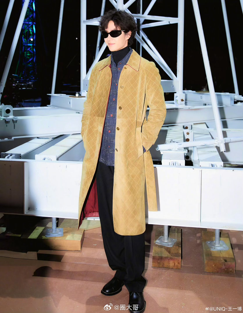 曝王一博与乐华已续约王一博和乐华还是续约了啊，网友爆料王一博确定与乐华续约，看得