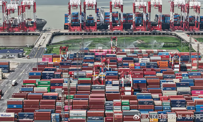 【外媒说丨“中国经济展现持续向好态势，发展势头强劲”】据美国消费者新闻与商业频道