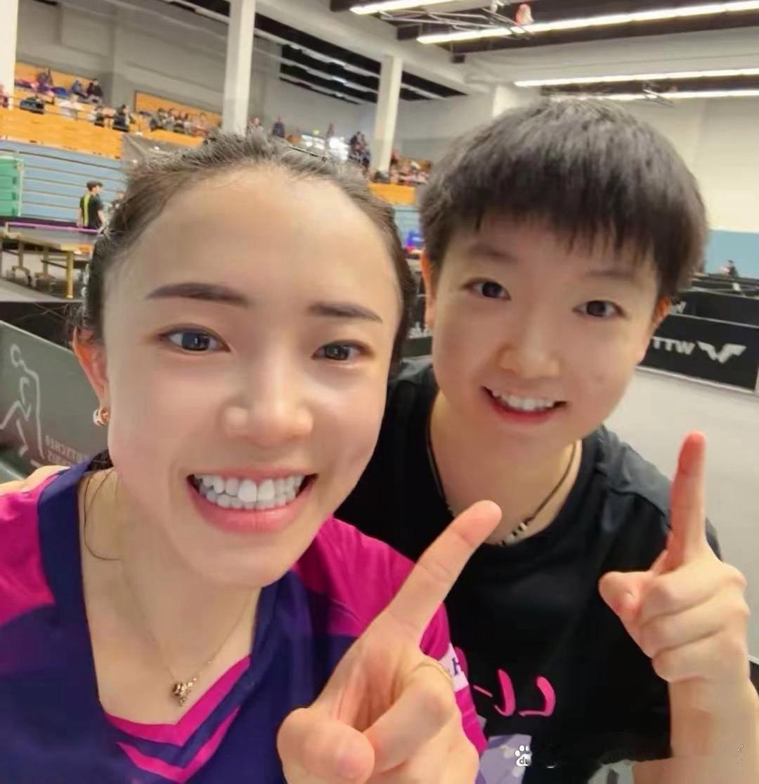 WTT重庆冠军赛
莎莎vs田志希，
“天外飞仙”打出极限精彩球，
至今让人回味无