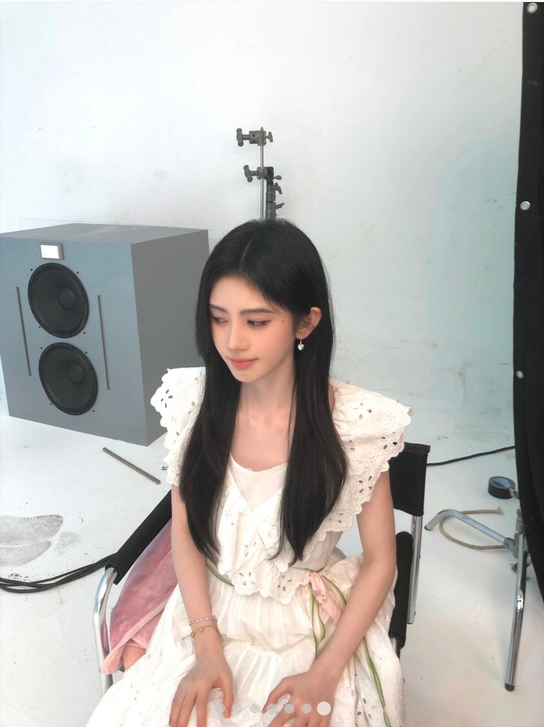 鞠婧祎 jjy鞠婧祎露芜衣 jjy鞠婧祎 即使我知道世界明天就要毁灭，今天我也要