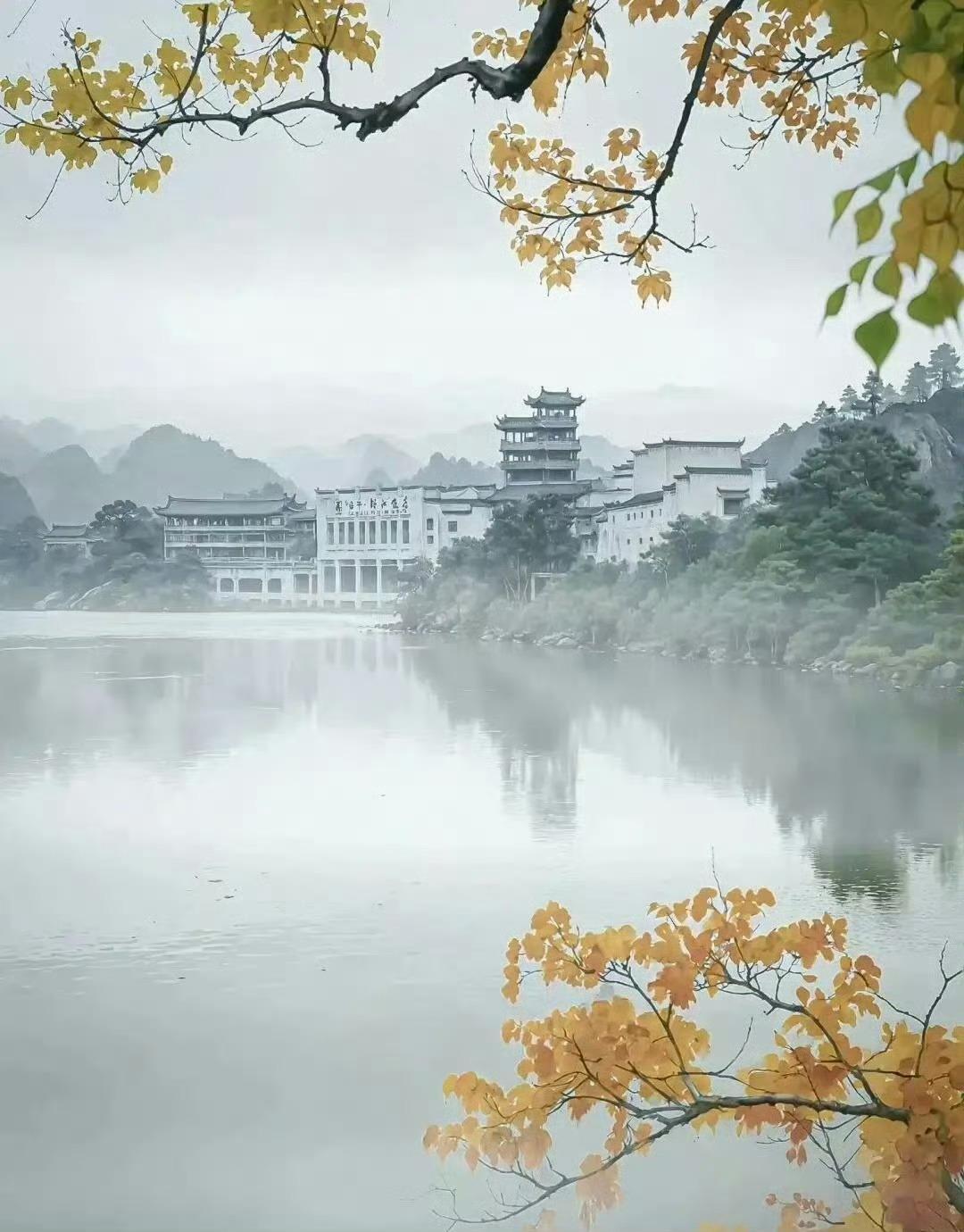 摄影大赛一等奖作品被指AI生成 就是这张图！大家看看，觉得是实拍还是Ai的？