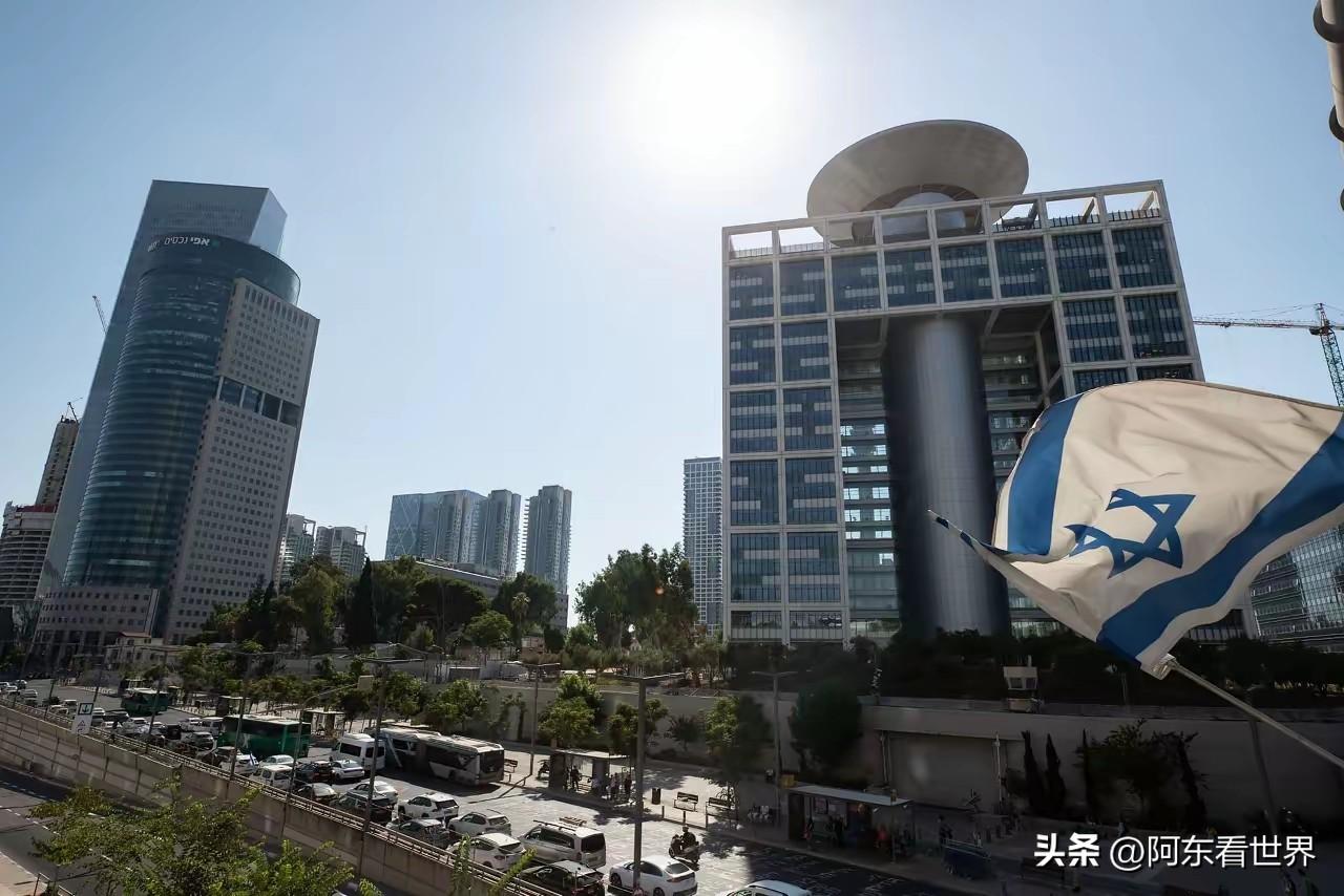 就在刚刚，以色列国防部大楼突遭打击。3月26日，据伊朗伊斯兰共和国广播电视台消息