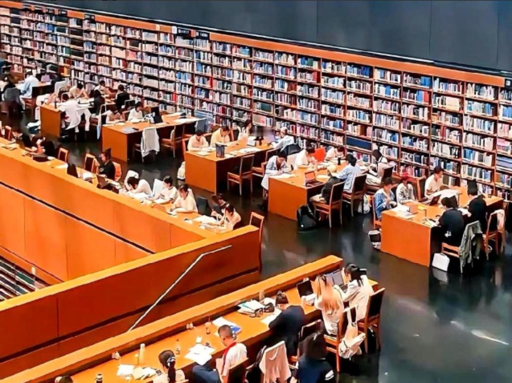 看到教育部这份新通知，我着实愣了一下！
2026 年起，中小学不得再采购校外试题