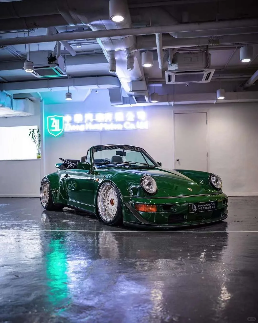 港车北上车源：保时捷 964 Cabriolet RWB