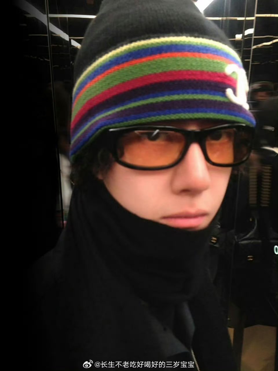 王一博ins发了自拍这波突如其来的帅气暴击，我接住了！ 