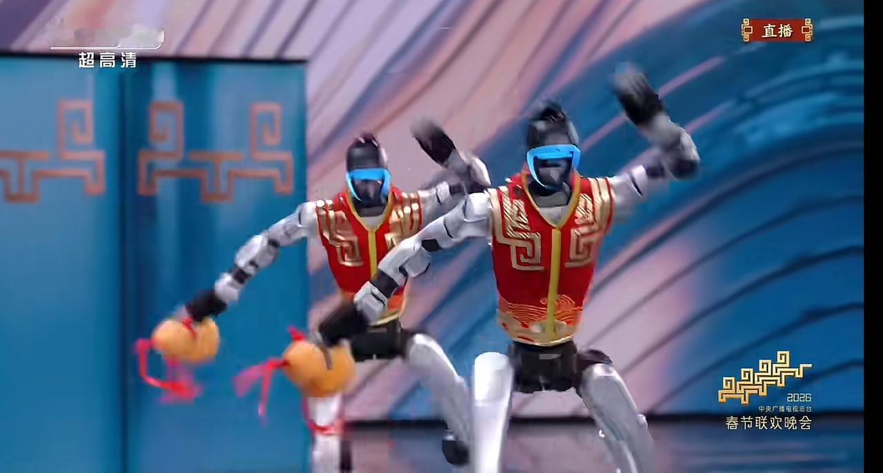 春晚的机器人武术，
最大的亮点不是它跳的有多好，
也不是它动作多丝滑，而是可以和