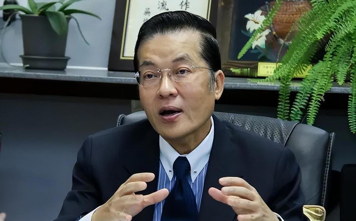 正在大陆访问的国民党副主席张荣恭在南京一场两岸交流活动上，用一个生动比喻让全场鸦