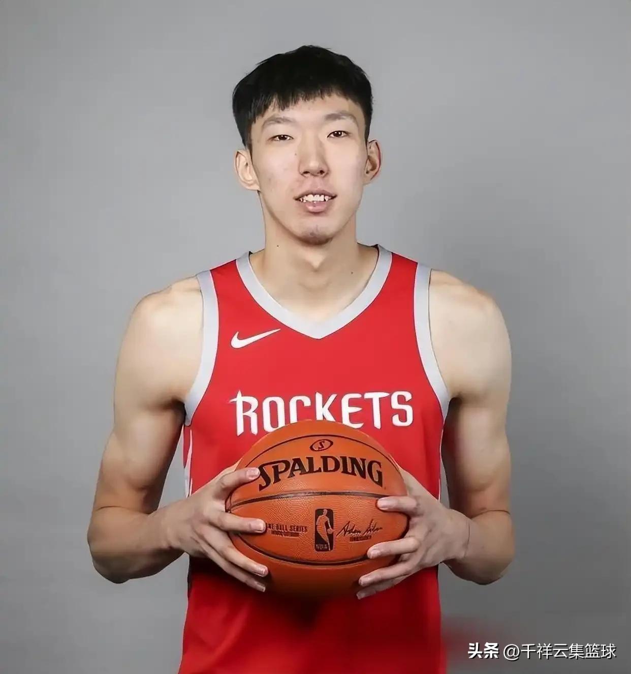 人们对周琦的评价褒贬不一，有很多人质疑他的能力，其实懂球的人都知道，其实周琦很厉