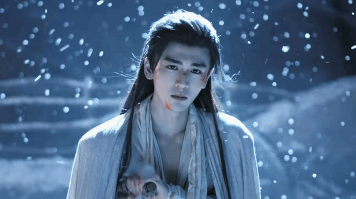 网友说张凌赫出道就是男主是预制🐮但是你看，都长这样了，看见这种好苗子，出道不买