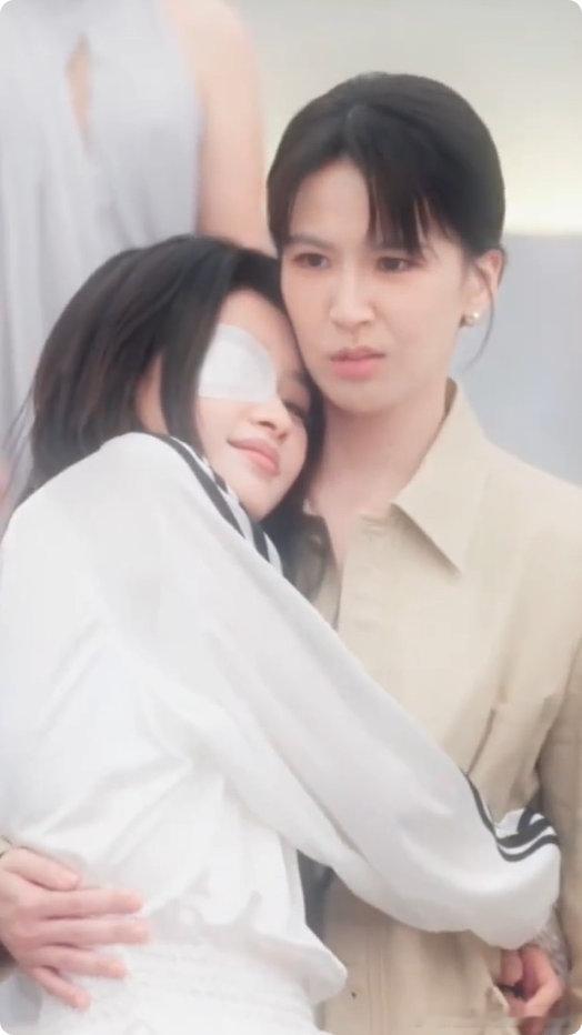 曾沛慈孙怡 在谁的怀中会有感觉乘风2026曾沛慈妥妥团宠收割机，人缘太好了 