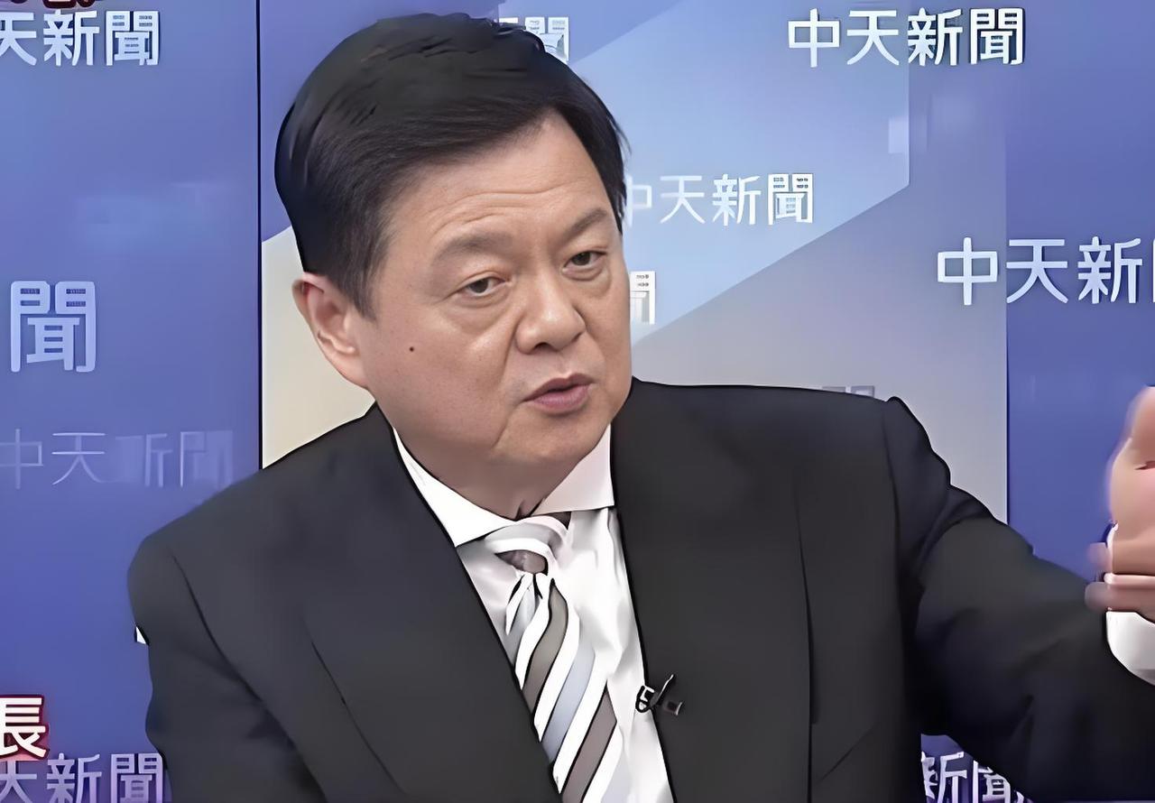 台湾名嘴周锡玮在节目中直言不讳：郑丽文这次正好遇上好时候，因为中国大陆实在太强，