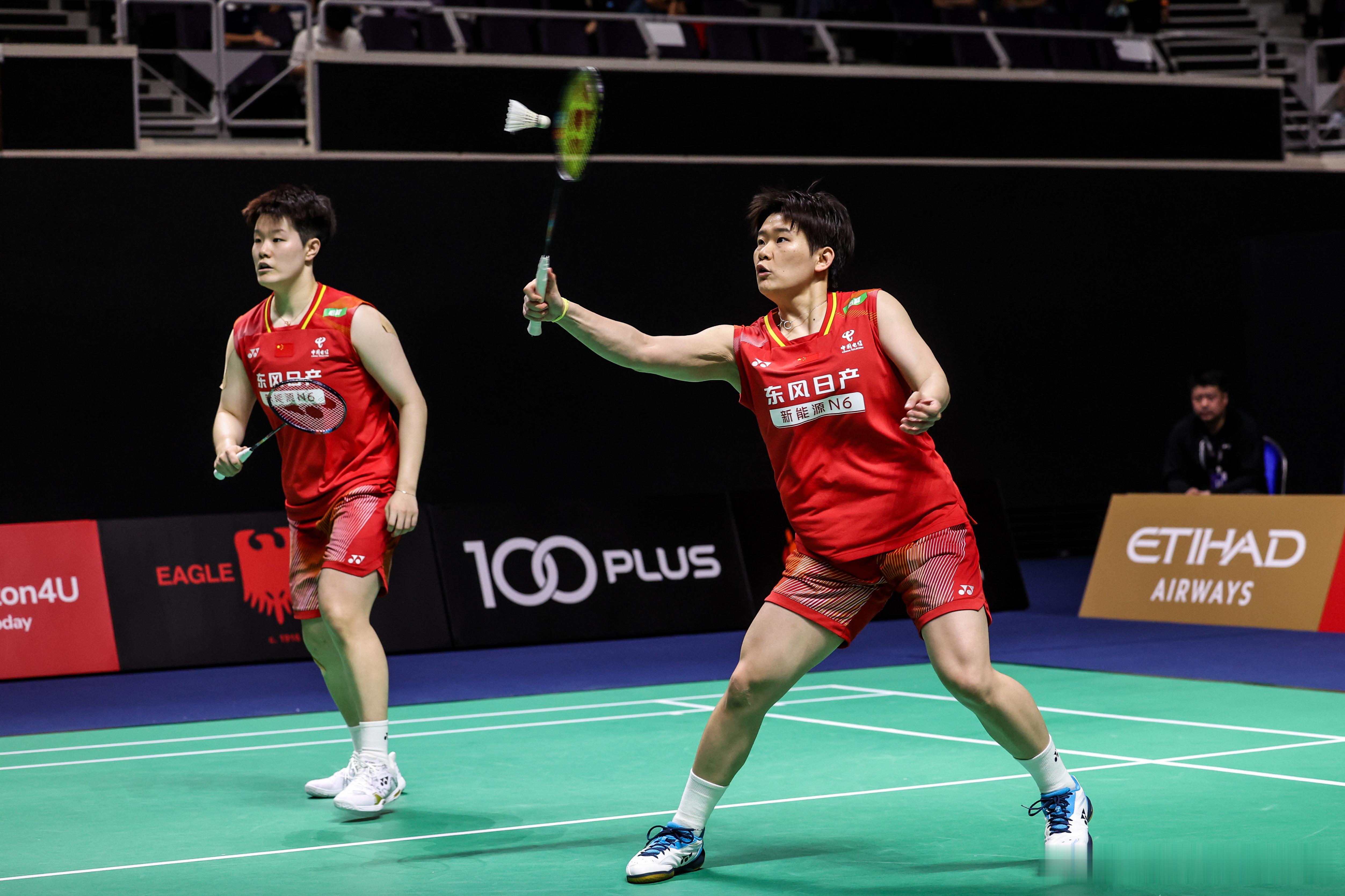2026年新加坡羽毛球公开赛 半决赛赛况🔥刘圣书/谭宁21-15 21-10白